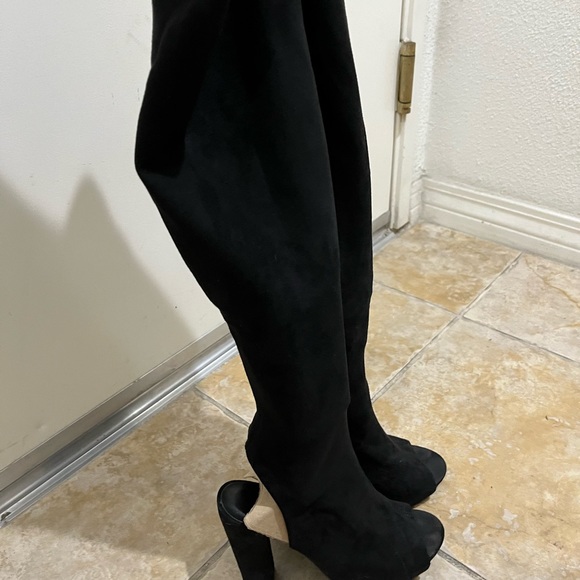 Over The Knee Thigh High Suede Boots On Chunky Block Heel - Picture 6 of 7